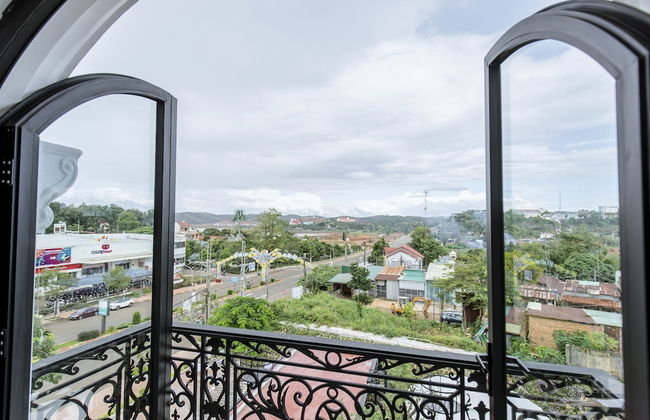 ROBIN HOTEL - Photo 19