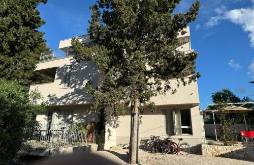 Supetar Cypress House - near the beach - Foto 8