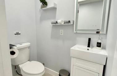 NEW! Private Lux Home Near Airport, Affordable AZ - Foto 16