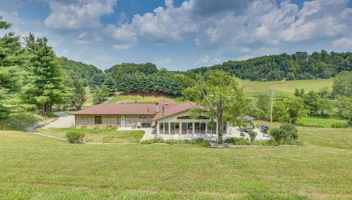 Spacious Ohio Family Home on 5-Acre Property! - Foto 2
