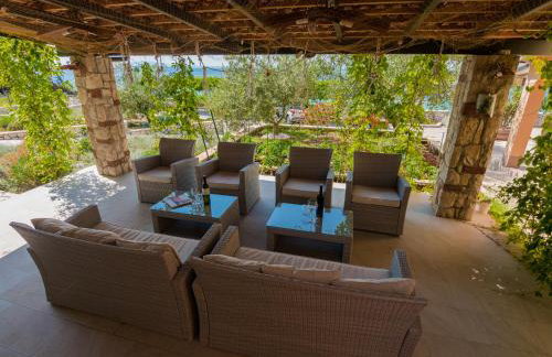 Apartmani Maslina - Photo 9