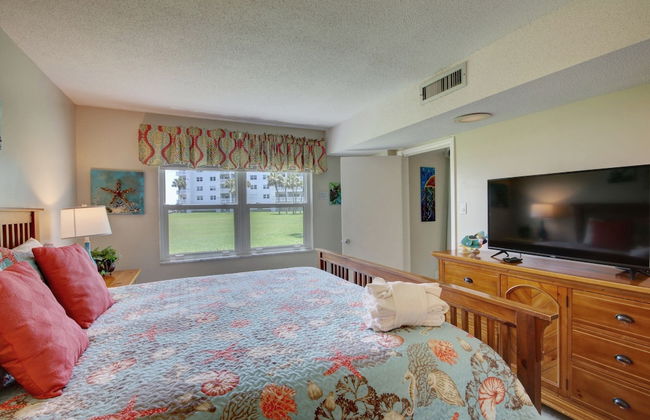 113 El Matador 1 Bedroom Condo by RedAwning - Photo 3