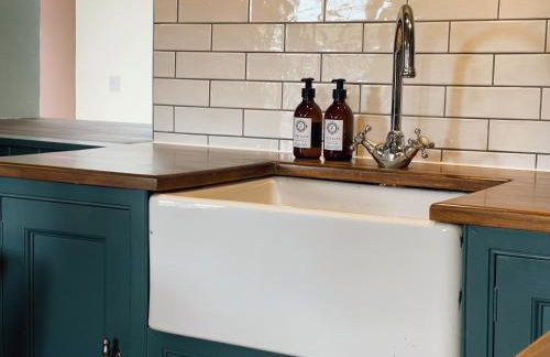 The Little Chantry - Hot Tub, Riverside, Pet Friendly - Foto 19