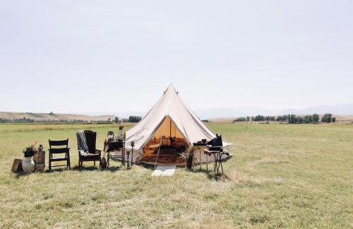Romantic Bell Tent with Spectacular Countryside Views in Montana - Foto 1