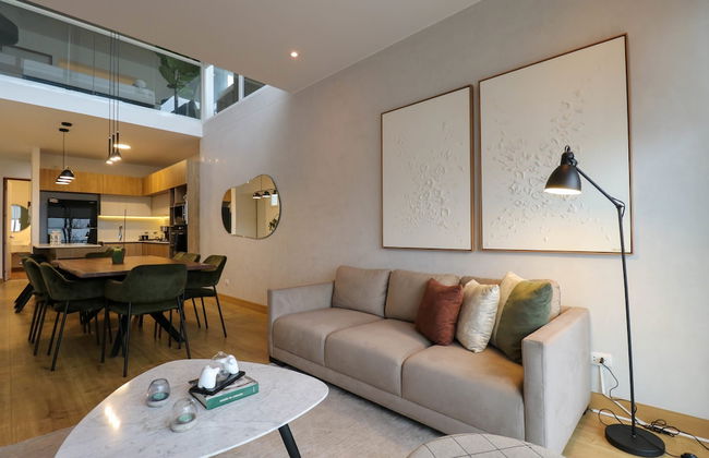 Elegant 3BR Duplex With Balcony in Miraflores - Photo 17