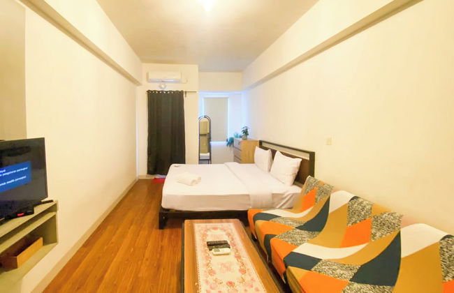 Good And Homey Studio At Candiland Apartment - Photo 4