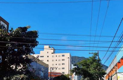 Apartamento inteiro em Peruíbe no centro, próx a praia - Foto 1