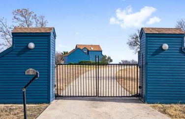 Scenic 5-Acre Retreat with Hot Tub Pool & Game Room - Foto 31