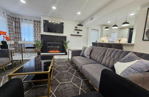 Stylish Duplex walkTO Lake Eola Orlando. Sleeps 8 - Foto 40