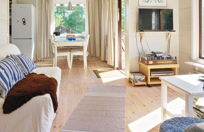 6 Person Holiday Home in Graddo - Photo 7