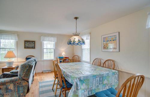 Walk to Beach Chatham Gem with Ocean-View Sunroom! - Foto 7