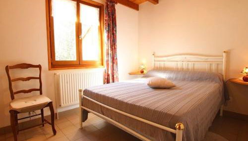 Petit Gîte Enchanté au Cœur de la Forêt du Meygal, Proche du Lac Bleu - FR-1-582-272 - Foto 5