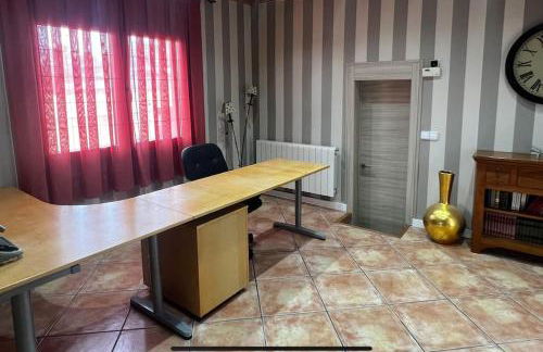 Villa Oasis entre Viñedos cerca de Barcelona con A A y piscina climatizada - Foto 32