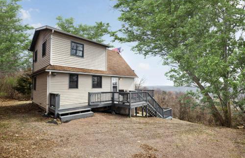 Cozy cabin w hot tub fire pit & ski access - Foto 42