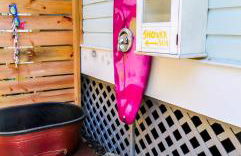 Luxurious Bohemian Bungalow in Lincolnville - Mins from Downtown! - Photo 5