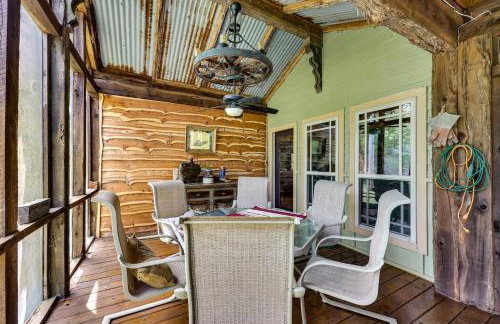 Flag Hole Riverfront Cabin Near Local Attractions! - Foto 23