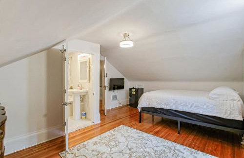 Massive 6 bedroom home with a Pool - Foto 52