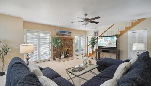 Entire Private Home with 5 Bedrooms 4 Bathrooms, 3-Acres Estate, 3000 sqft, near Winery in Fallbrook, Available Now - Foto 2