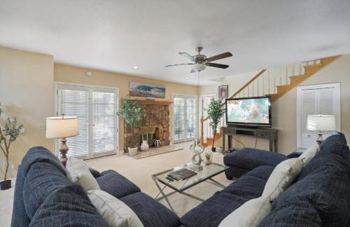 Entire Private Home with 5 Bedrooms 4 Bathrooms, 3-Acres Estate, 3000 sqft, near Winery in Fallbrook, Available Now - Foto 2