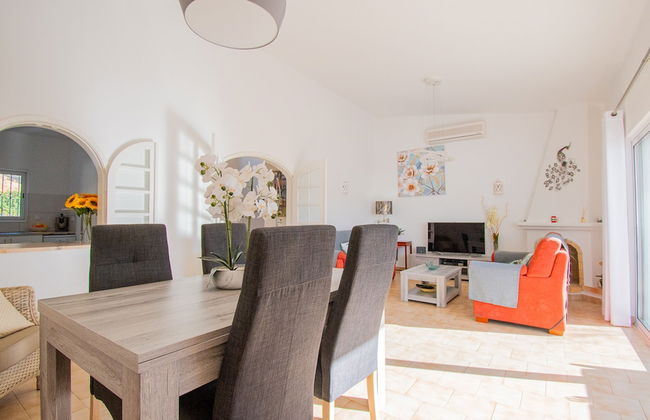 99 ADM Casa Mendes Fabulous Townhouse With Share - Foto 20