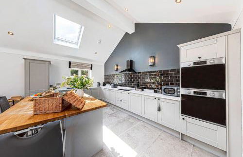 Fairvale House - Photo 43