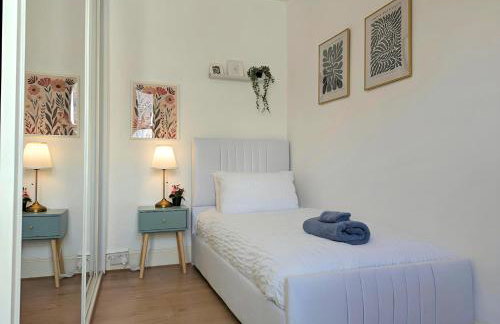 Bright 4BR Home Near Anfield & Free Parking - Foto 6