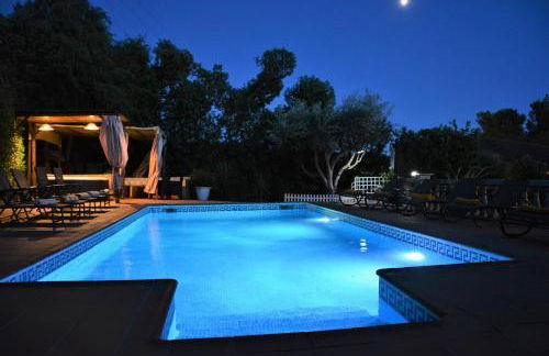 Villa Sitges Ilusión 15 minutes by car from Sitges Sleeps 16 people XXL swimming pool - Foto 63
