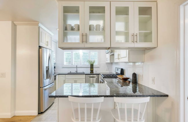 Modern Sonoma Stay w/ Spacious Deck, Views & Prime Location Bennett - Foto 3