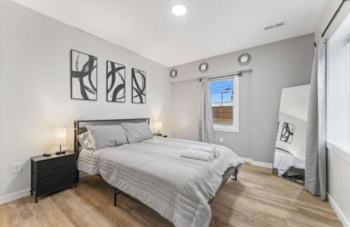 Two Dulles homes 1 price sleeps 16 w-EV parking - Foto 4