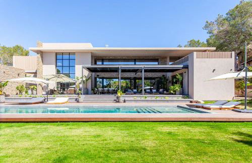 Luxury 5-Bed Beach Villa in Cala Vinyes - Foto 20