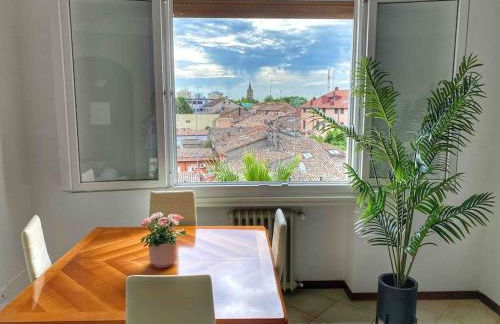 BELLAVISTA , Bright and Stylish Two Bedroom Apartment in the Historic Center - Photo 1