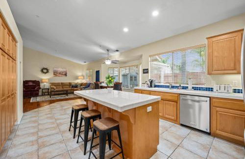 Explore Ramonas Vineyards Tranquil Home with Yard - Foto 13