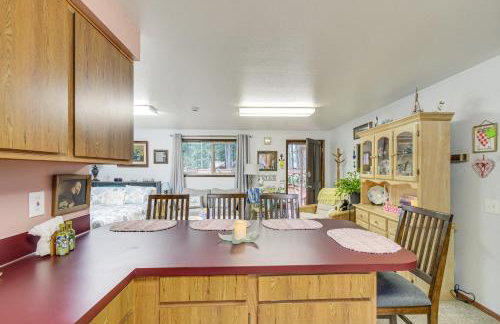 Cute Hoodsport Cottage Close to Lake Kokanee! - Foto 10