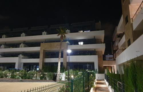 Flamenca Village Penthouse with Private Rooftop and Sea View - Photo 31