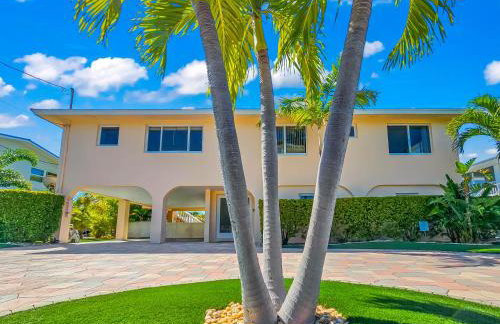 NEW!Paradise PalmsDockPoolKayaks GrillView! - Foto 32