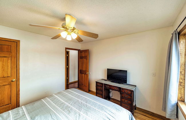 Redbud Retreat Amenity-filled Waterfront Home! - Photo 8