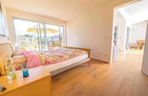 Helle Wohnung mit Bergblick & eigener Terrasse - Foto 16