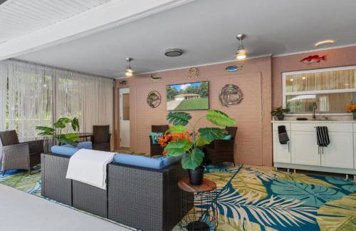 Minutes to boat ramps and beach and private pool! - Foto 14