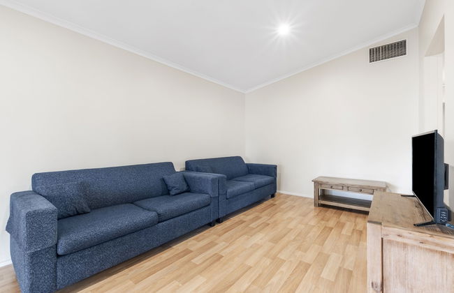 Central Caravan Park - Photo 16