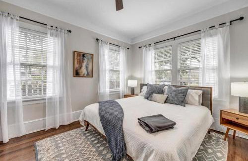 Historic SidexSide Apt-Blocks from Shoppes of Avon - Foto 10