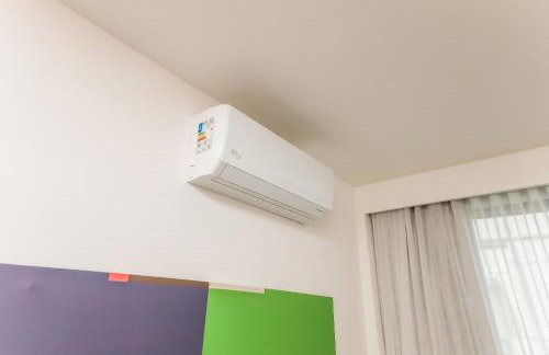 Ap Conforto Quarto e Sala com Ar e ampla Varanda - Foto 8