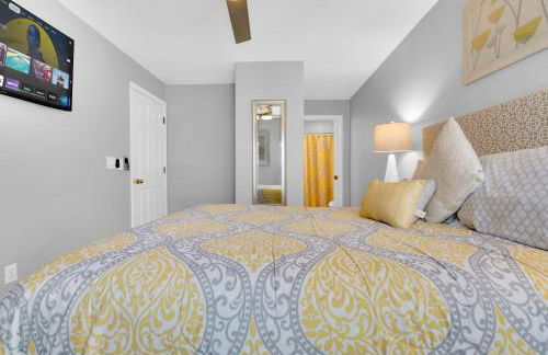 South Facing Pool with Spa and a Game Room in Prime Location Near Disney - Foto 5