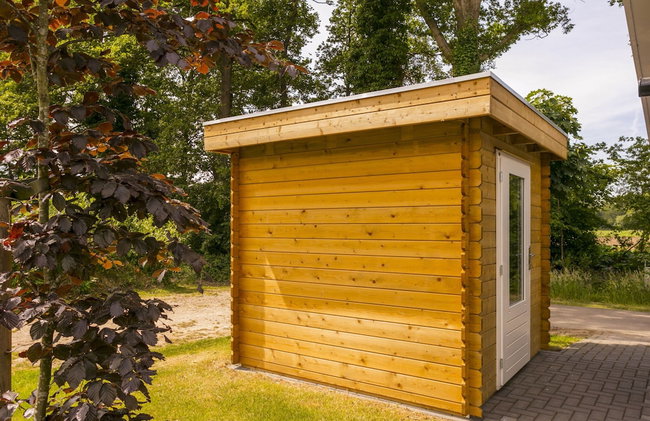 Sunlit Chalet by the Pond - Foto 13