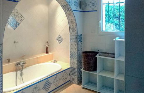 Nice Home In Carpentras - Foto 24