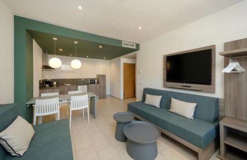 Cabot Tres Torres Apartamentos - Photo 24