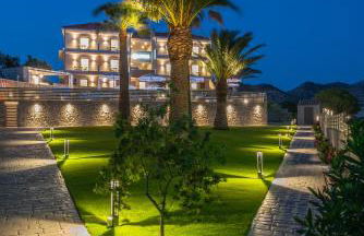 Alysos Luxurious Apartments - Photo 8