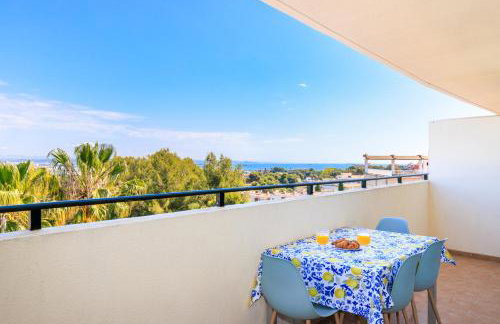 Palms & Pines Apartment, with a pool and marvellous sea view, 10 minutes to the beach - Foto 5