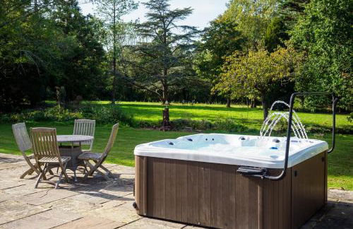 Countryside Retreat packed with Activities Tennis including Hot Tub, BBQ, Darts - Foto 4