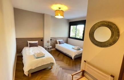 ULTIMATE LUXURY DREAM VILLA with 7 BEDROOMS, GYM, SPA and INFINITY POOL - Photo 46