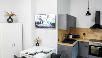 Ferienwohnung Lorenz mit kostenlosem Parkplatz Boxspringbett Küche - Foto 4